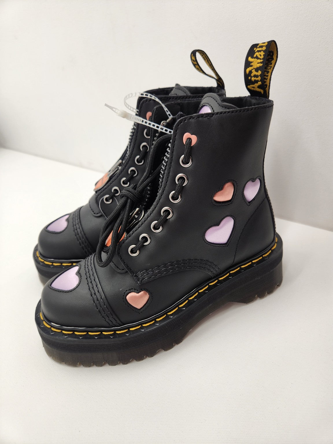 Dr. Martens Jadon Max Heart Platform Boots Women's Size 5