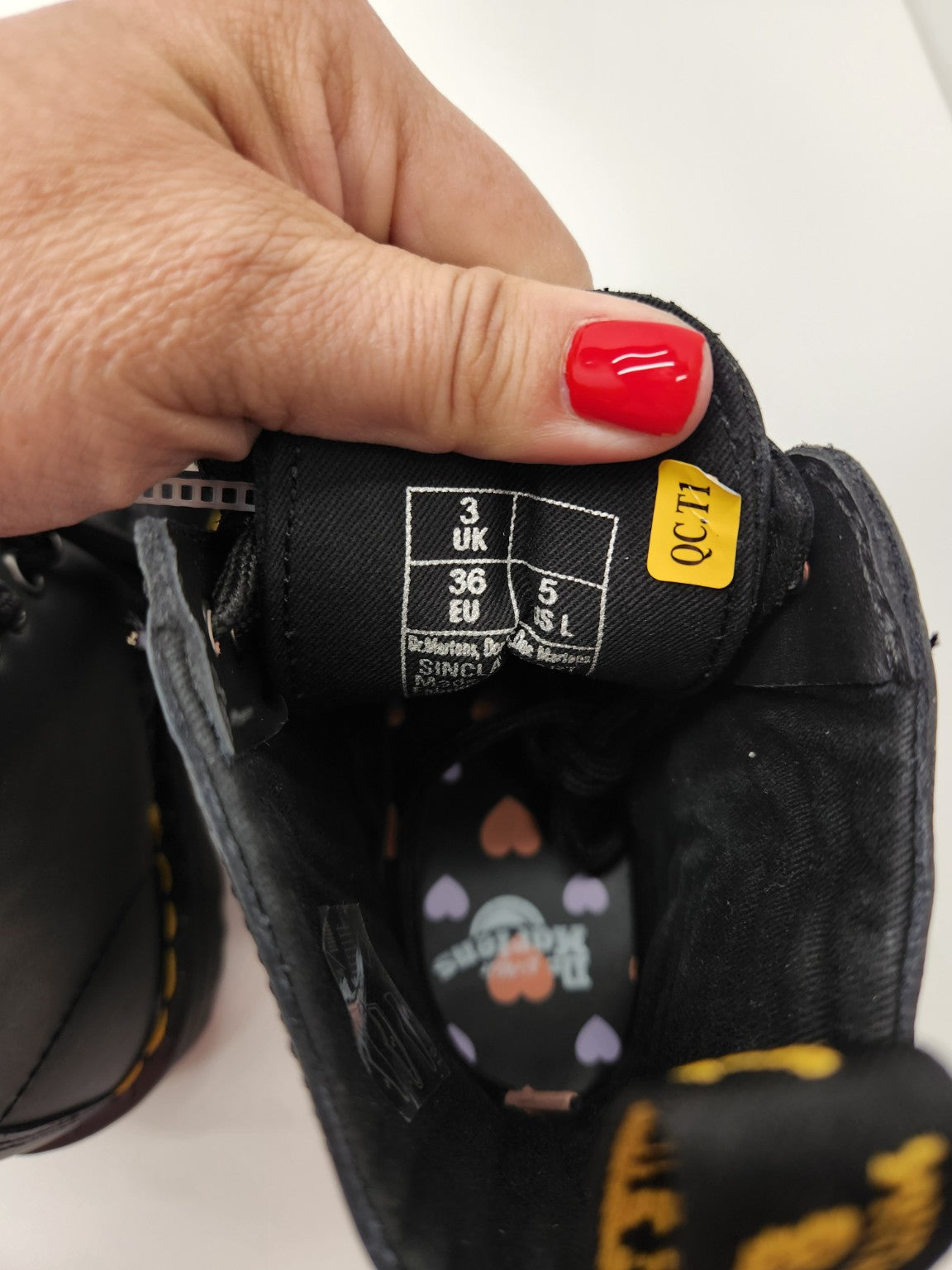 Dr. Martens Jadon Max Heart Platform Boots Women's Size 5